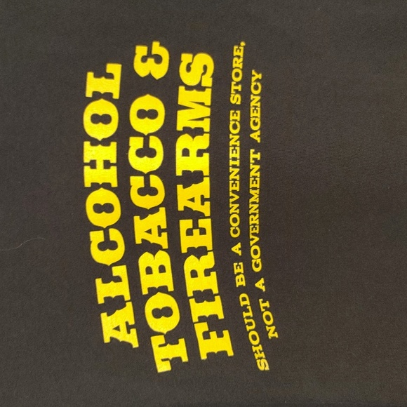 Tee Shirt - Picture 2 of 5